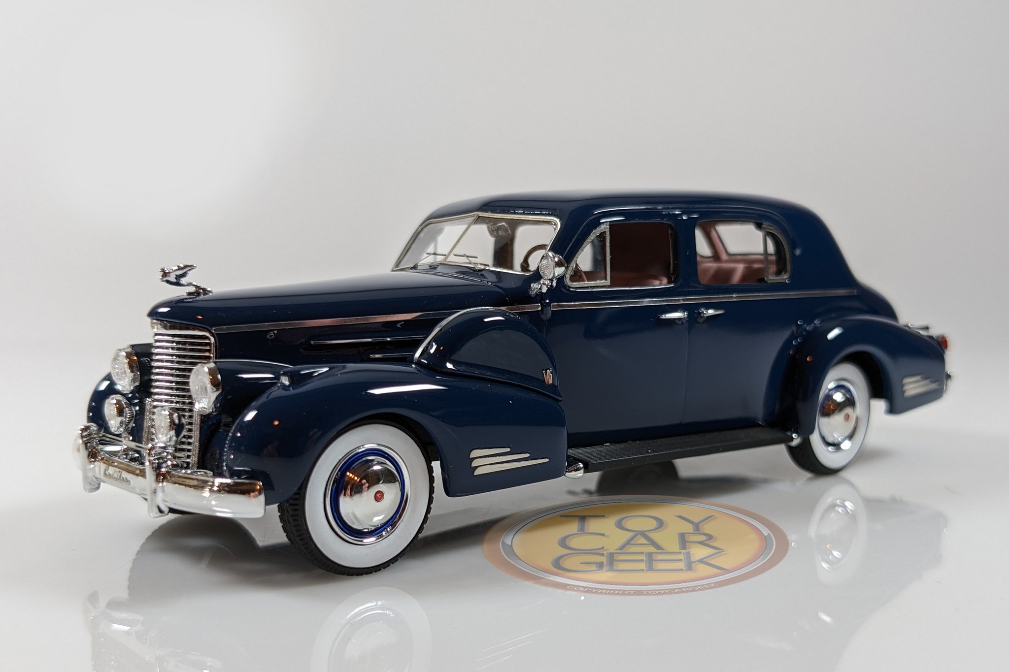 1933 Cadillac V16 town car model restoration