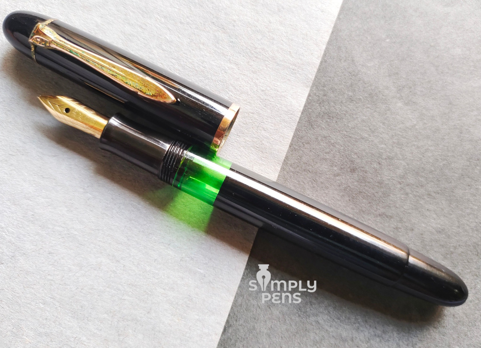 What is the value of a Pelikan pen with 14C 585 nib?
