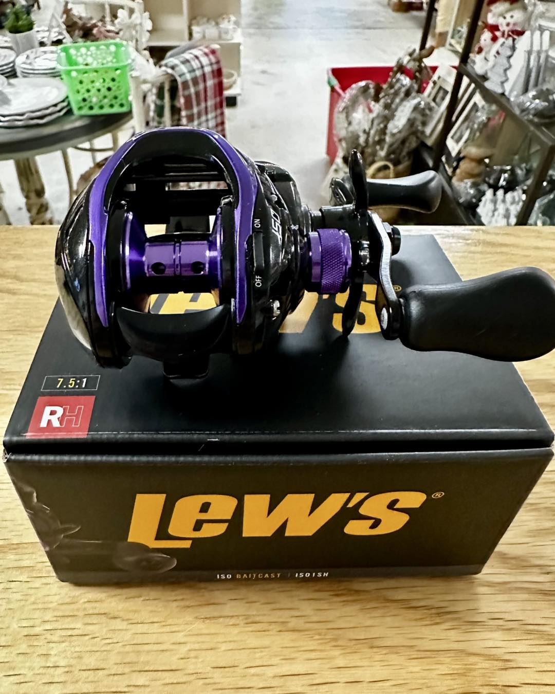 berkley ecat baitcast reel Fusion Spincast Combo The reel also comes Fishing Rods Size or Variant:Silver Left Hand Fishing Tips for Smallmouth