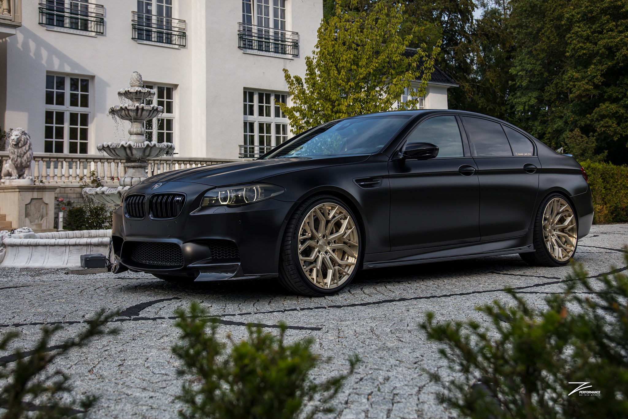 MURDERED BMW F10 M5 | ZP.FORGED R Deep Concave Royal Gold Center +