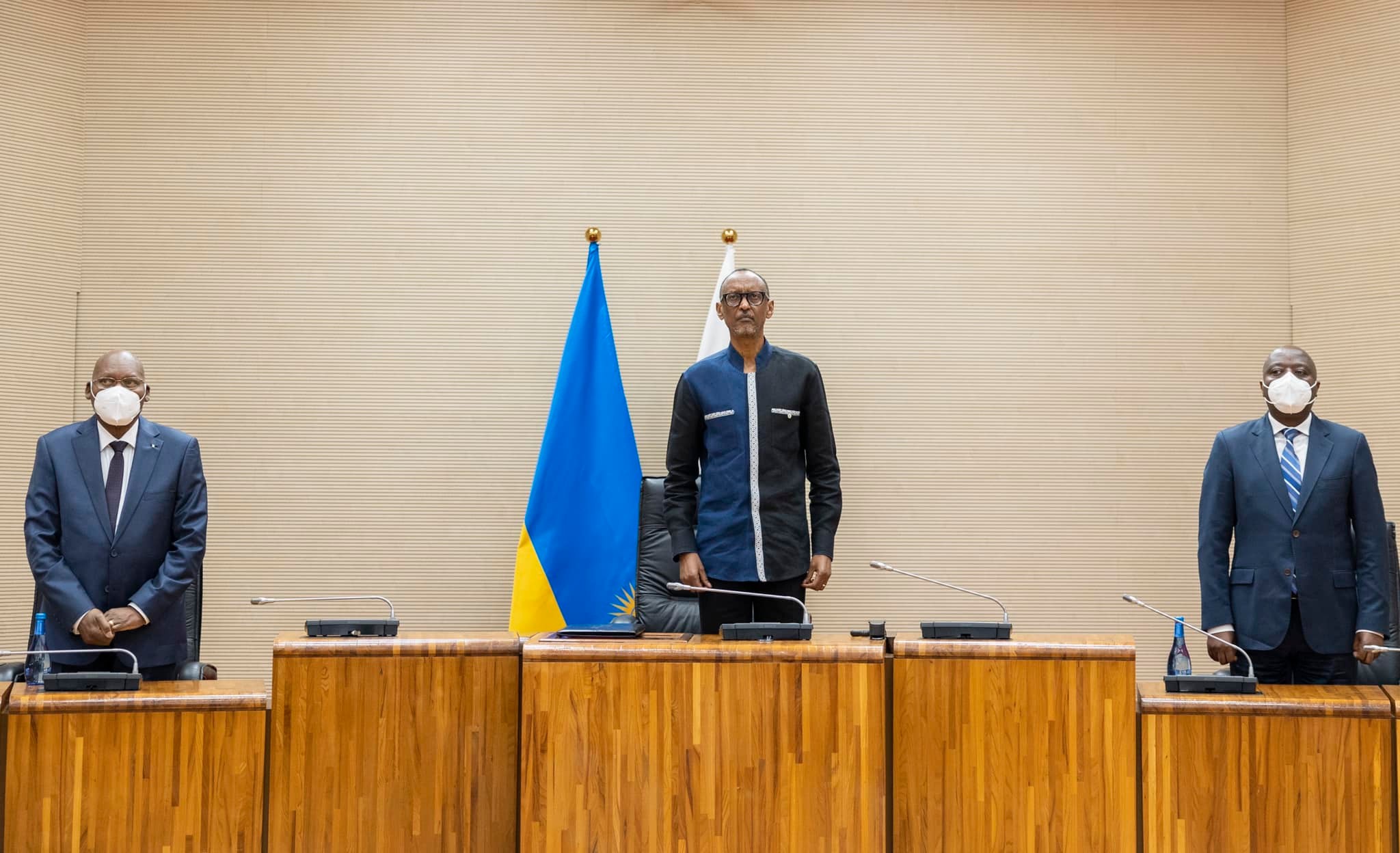 Paul Kagame - President Kagame officiates the swearing-in...
