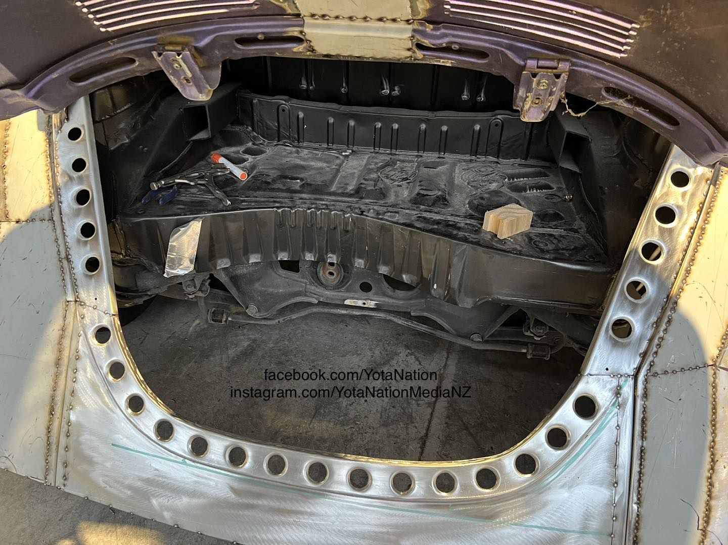 Yota Nation - **Toyota Altezza inside** Altezza floorpan,...