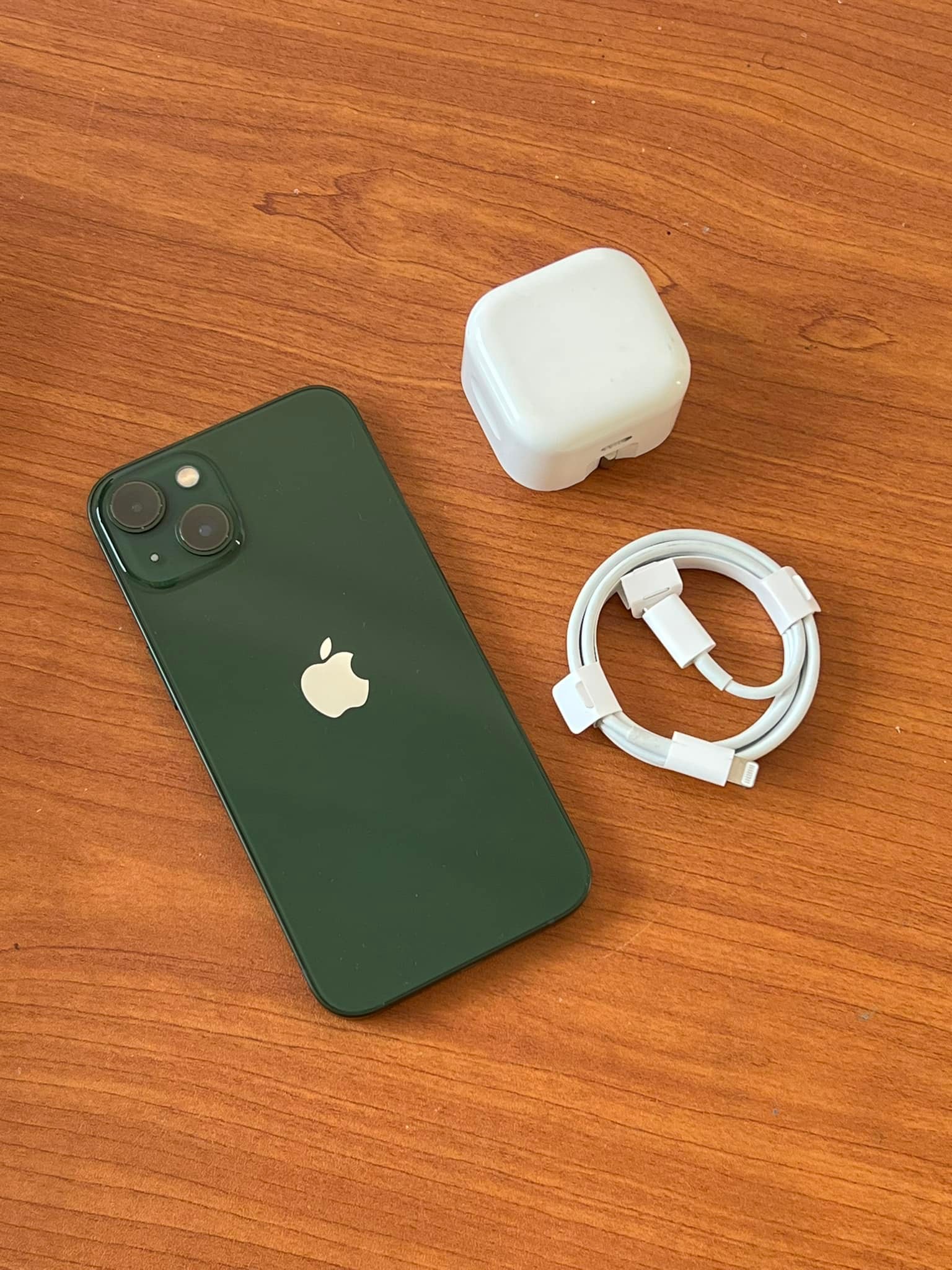 iPhone 13 128GB Brand new condition ✓ All original parts ✓ No 