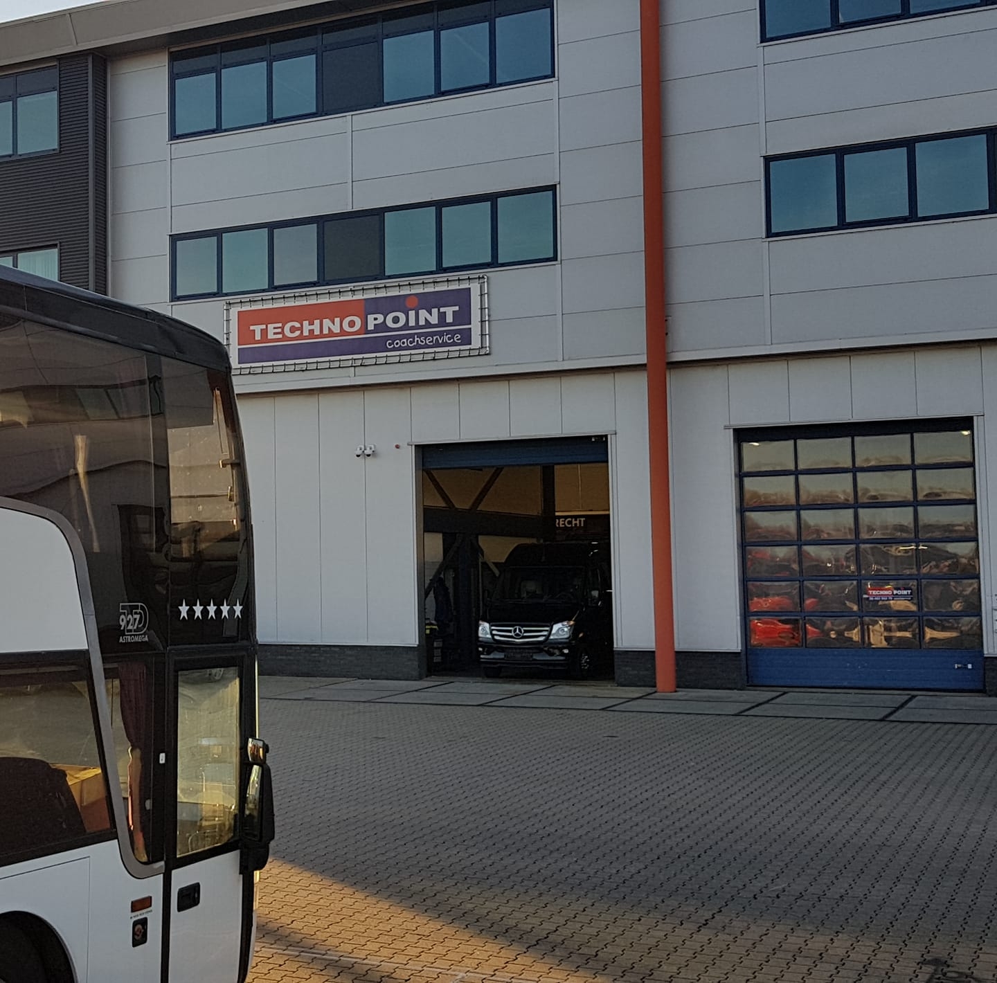 Technopoint-coachservice... - Technopoint-coachservice