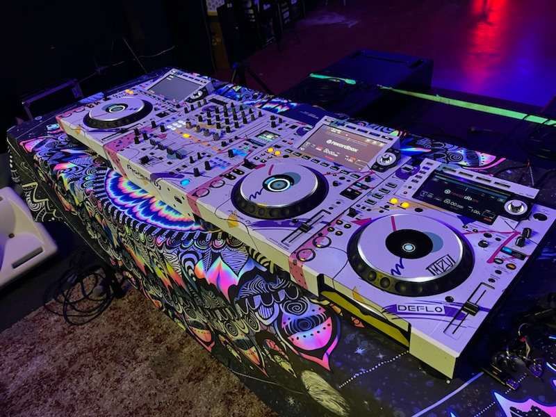 Deflo Entertainment | Bastian VA