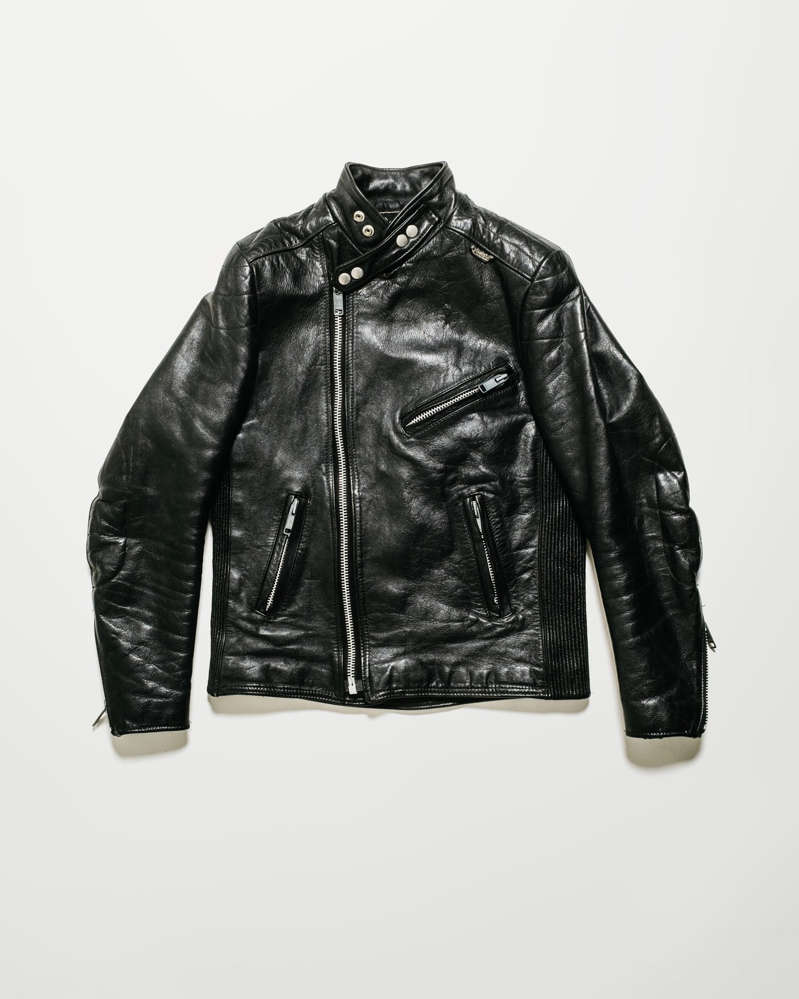 1970 ⏩️ 2025. The Oulton jacket is here – a refined take on a  display picture 1