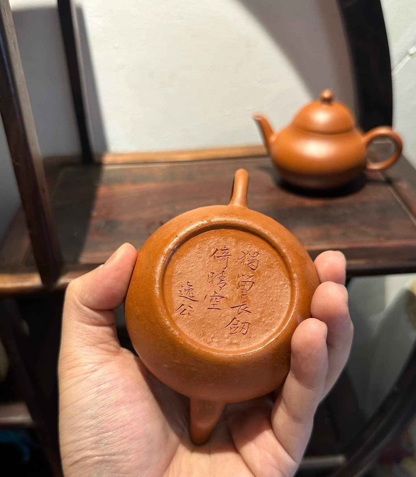 清代老朱泥梨形壶一线收的老紫砂壶，老朱泥壶，泥料漂亮砂感强烈，优秀