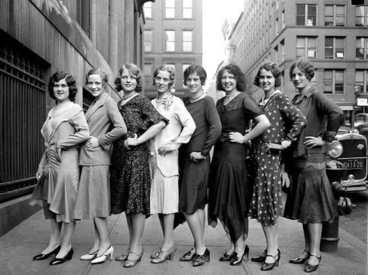 𝗥𝗲𝗺𝗲𝗺𝗯𝗲𝗿 - Lilac Festival in Rochester, NY • 1930! #rememberwhenNJNY 📸 ...