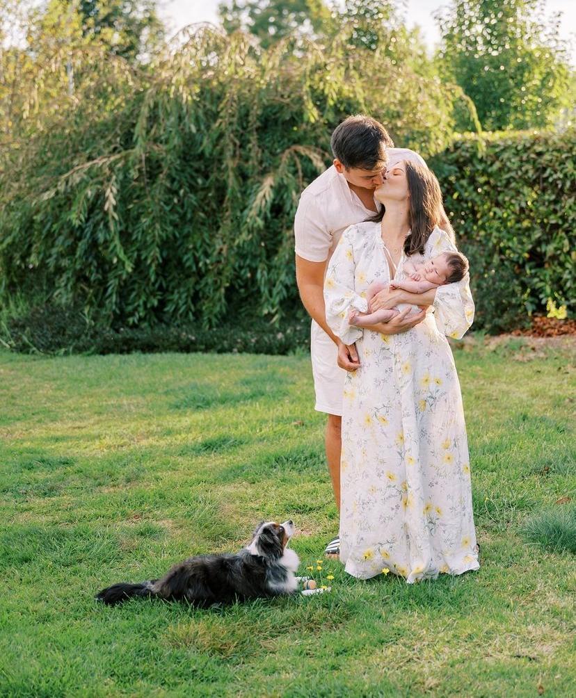 INQUIRER.net - 'FAVORITE FAMILY PHOTOS' 🥰 LOOK: Actress... | Facebook