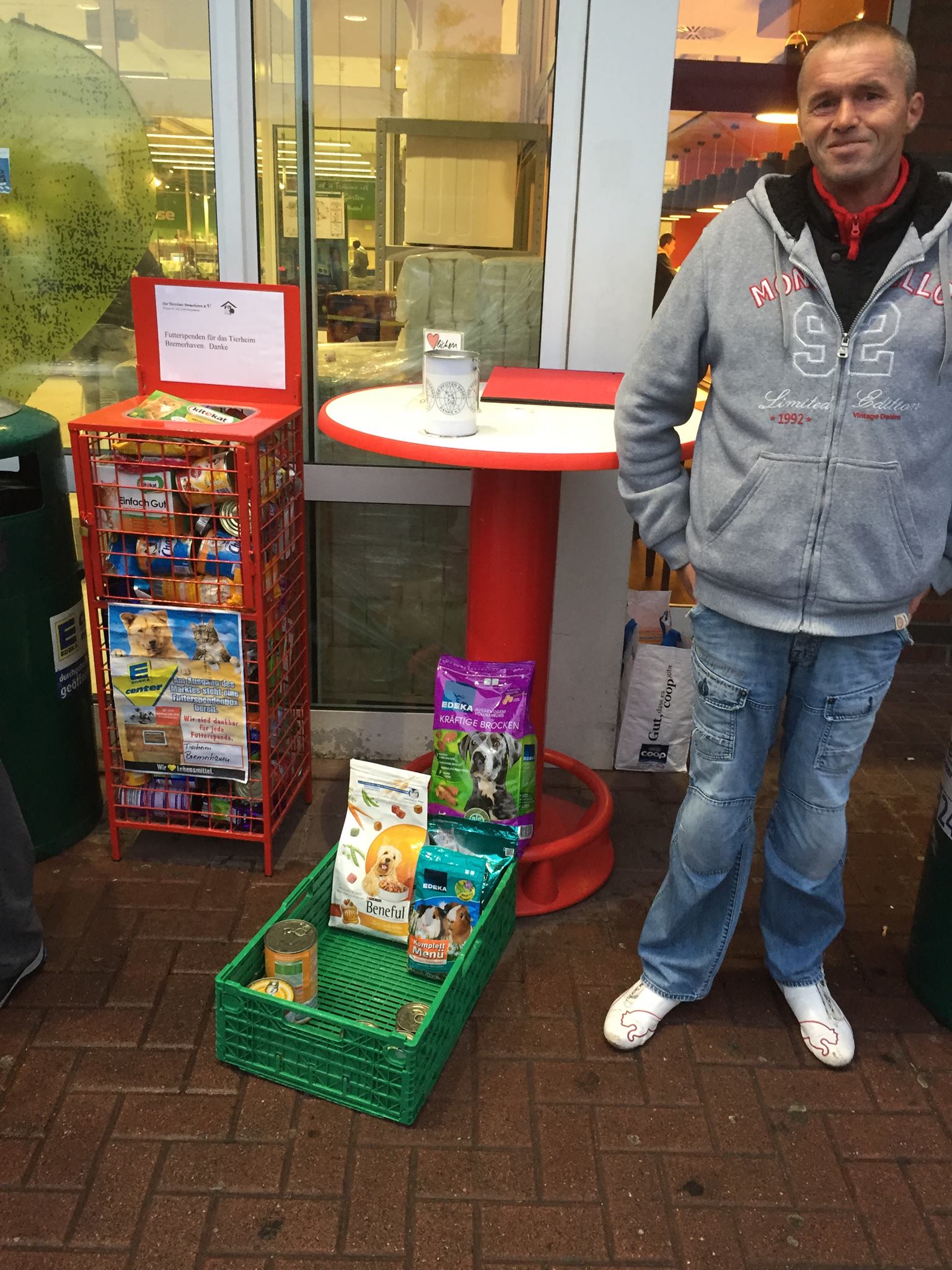 Edeka Rotersand Das Tierheim Bremerhaven Die Tier Tafel
