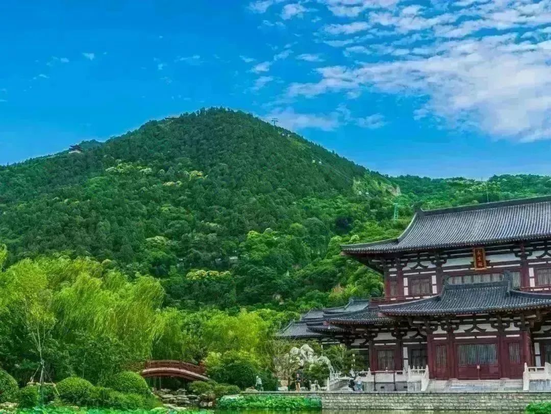 Visit Shaanxi - Ready for a refreshing spring adventure?...