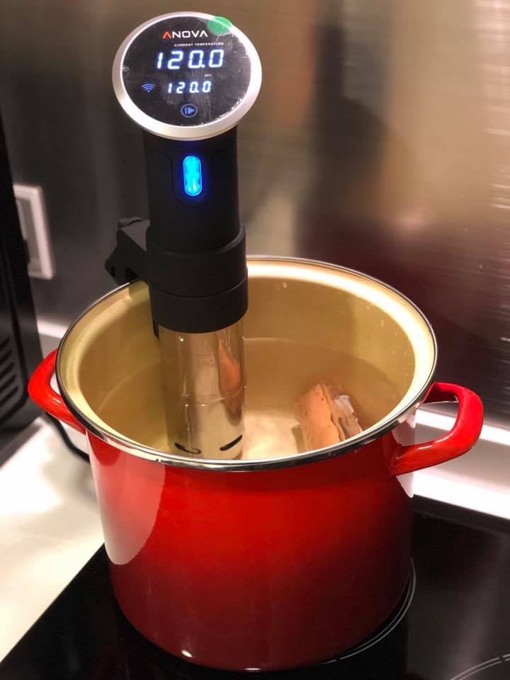 醉愛煮食男 Simon T Kitchen - 《自家製慢煮三文魚配白酒忌廉汁》 慢煮 = Slow Cook = Sous Vide 原理是 ...