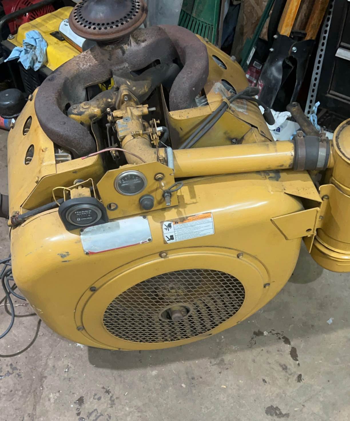 Wisconsin VG4D 37 hp engine (4 cylinder) - Car Engines & Engine Parts ...