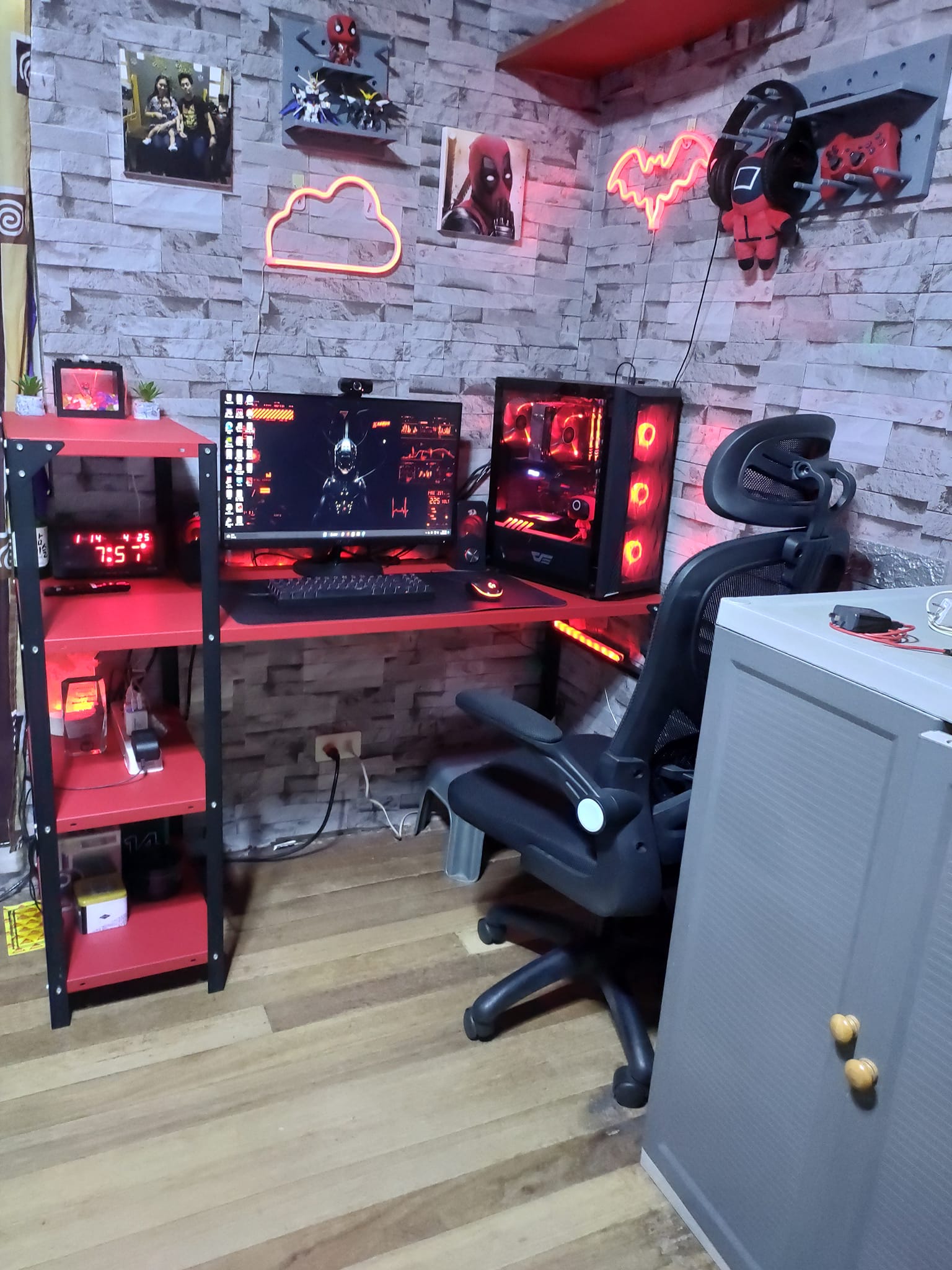 Workspace Setup Addicts | Simple setup for 2023 | Facebook