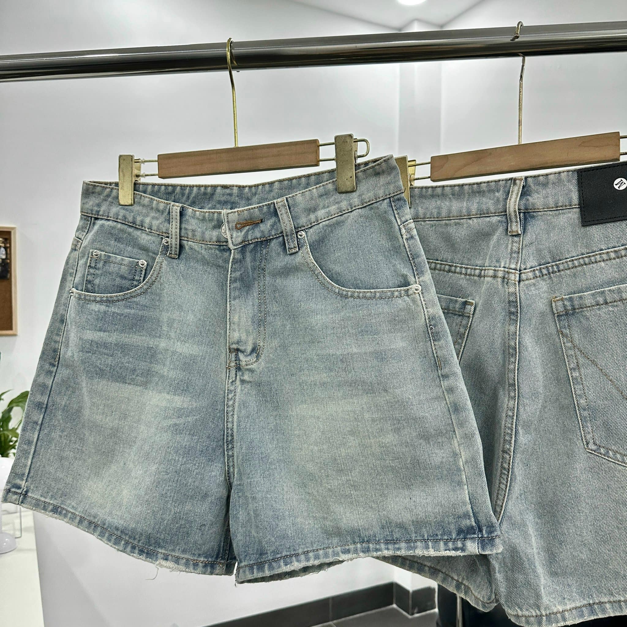Meta Clothes | Hue