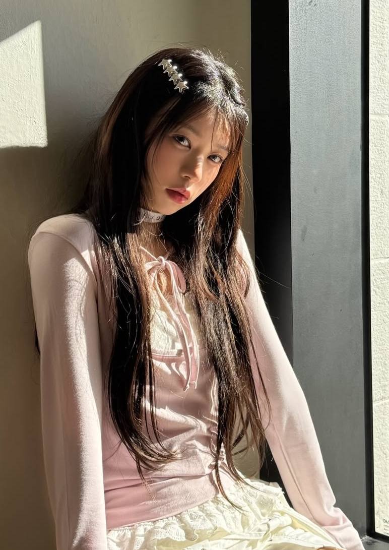 Moka (Hangul: 모카; Hiragana: もか) She was born on October 8