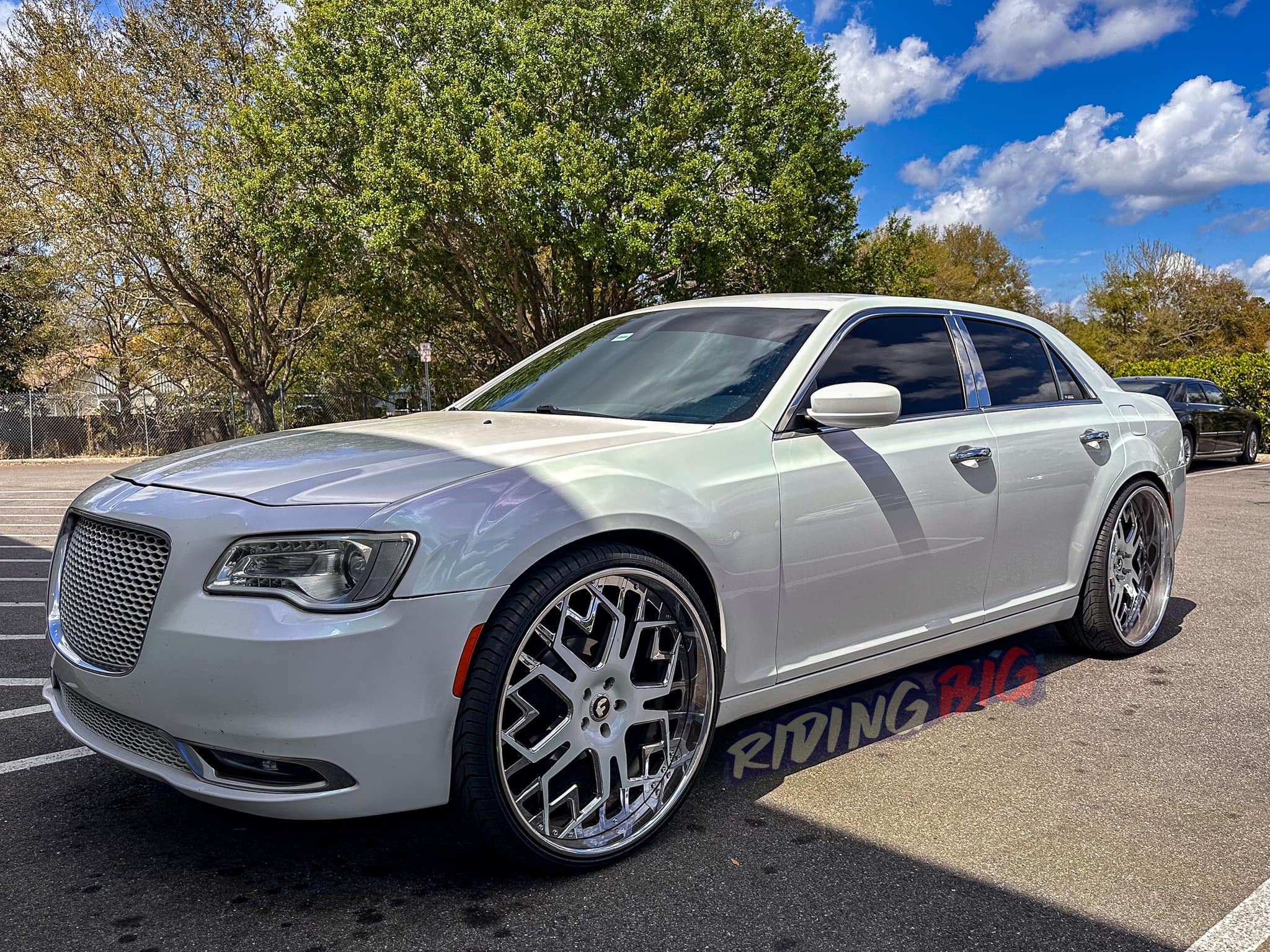 Chrysler 300 on Forgiato wheels ￼???