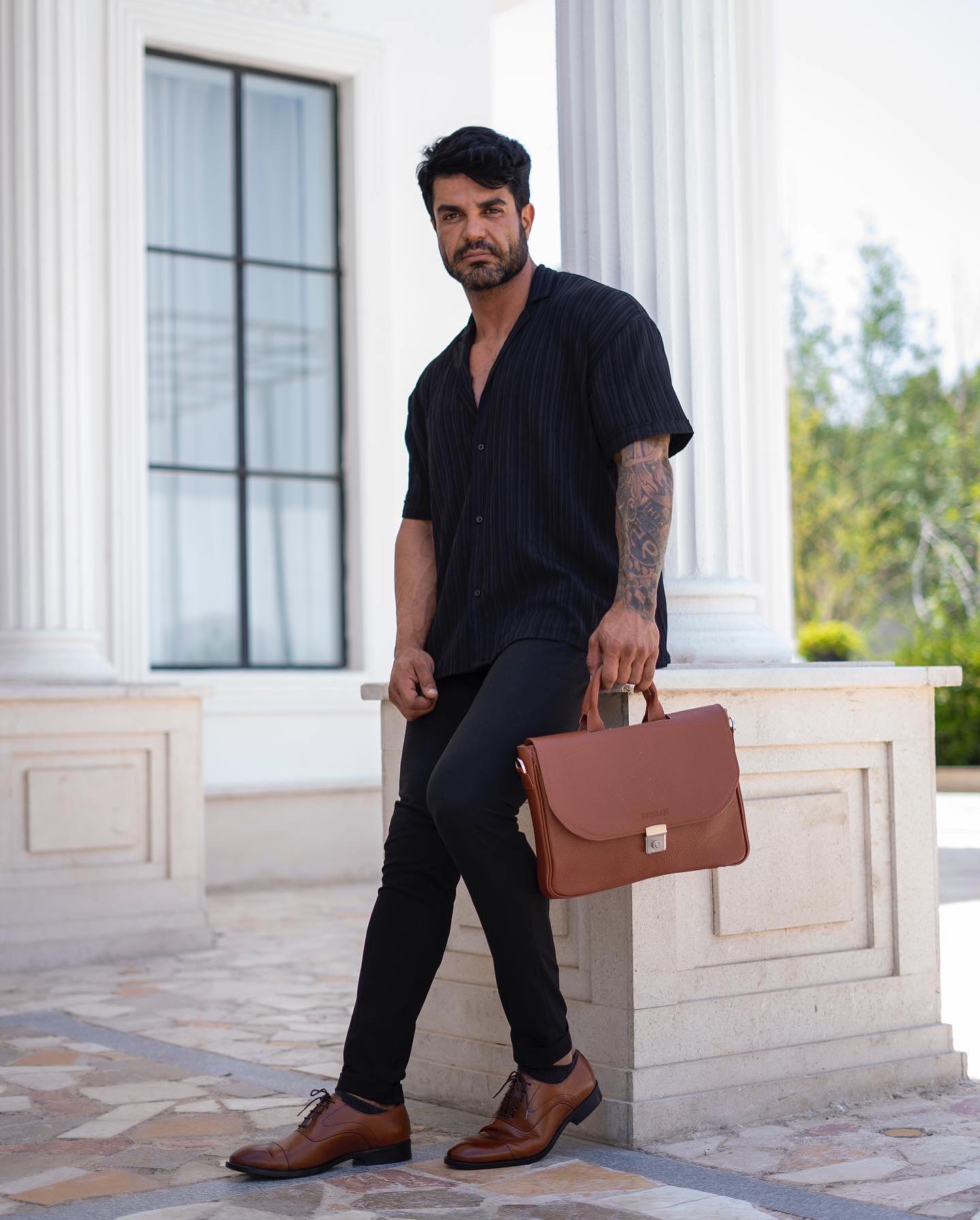 Rojhan leather - . کیف اداری چرم رجحان با کد «9211A»... | Facebook