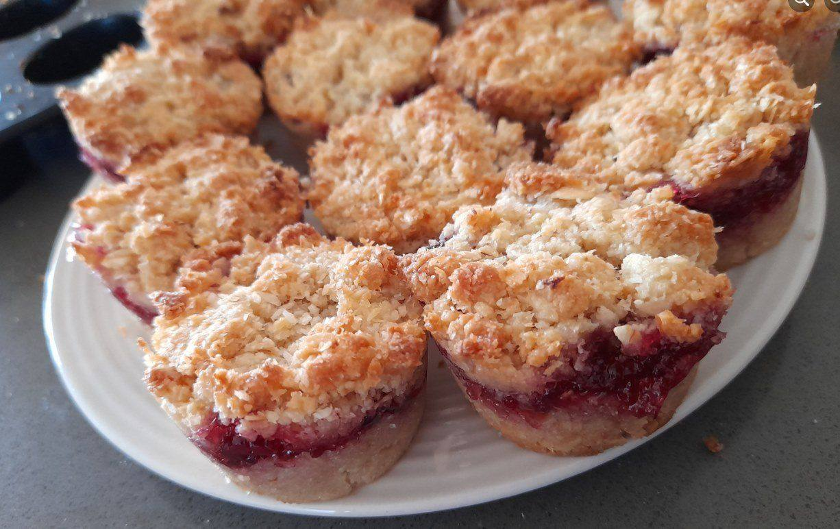 The Healthy Mummy - This HEALTHY Raspberry Coconut Slice hits the spot ...