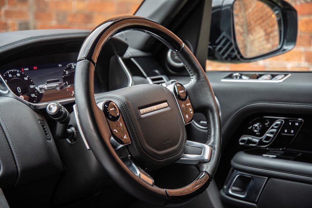 Saxton 4x4 - Laden with advanced technology from full...
