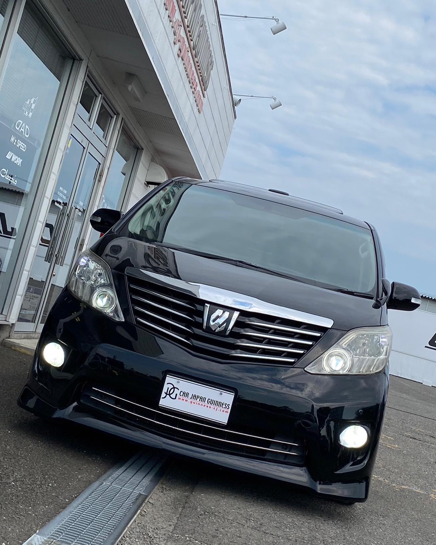 株式会社カージャパン ギネス - エリシオンプレステージ‼️ HKS S