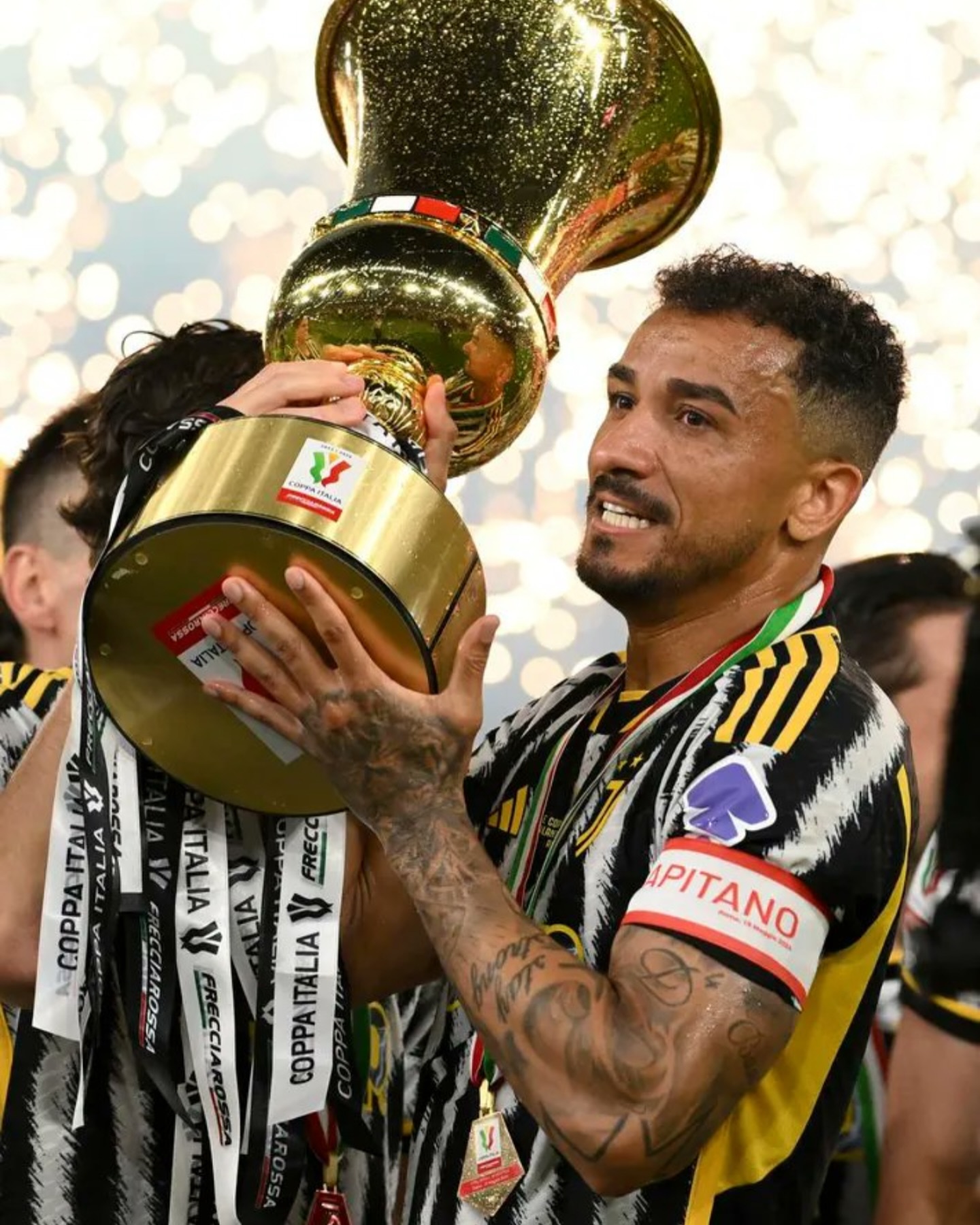 Danilo é jogador do Flamengo!... - Fanáticos Por Futebol | Facebook