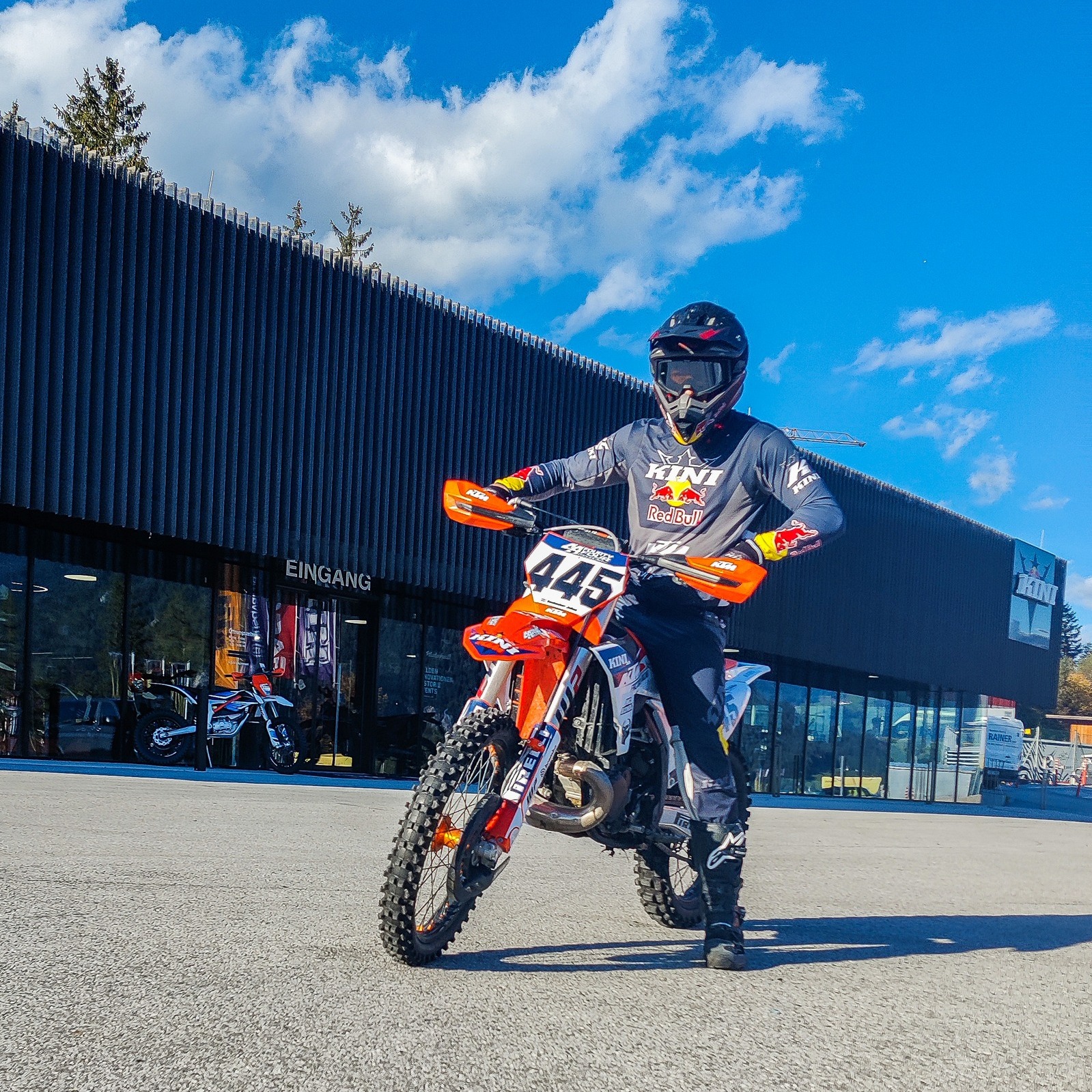 KTMPowerWear - Gear up like a champ with the KINI RED BULL