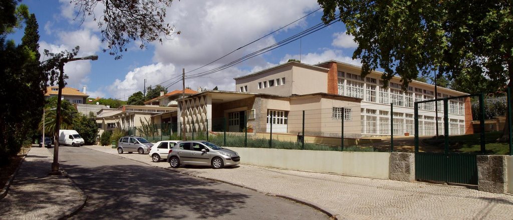 Ass... - Associação de Pais e EE da EB1 Bairro do Restelo e JI