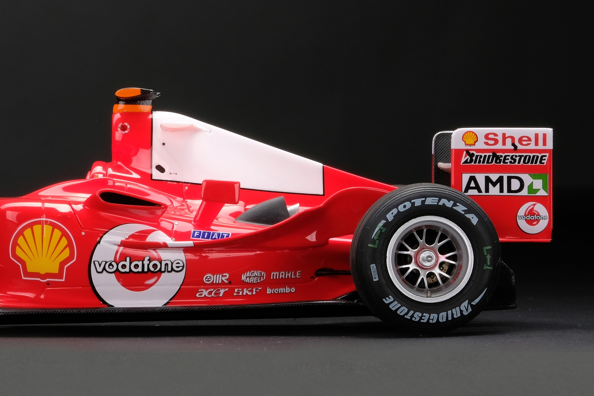 COLLECTORS… 🏁🔥 BBR just dropped a stunning 1/18 scale Ferrari