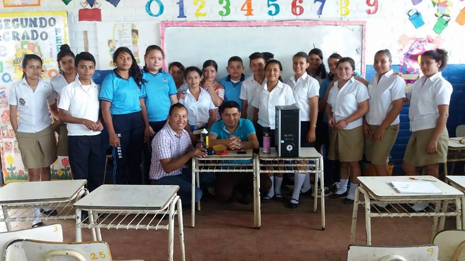 INLO - 💻💻💻🖥🖥📲📲📱📱🖲🖲🖲🖲📽📽📺📺📺💻💻💻🖱🖱🖱Estudiantes del Instituto... | Facebook