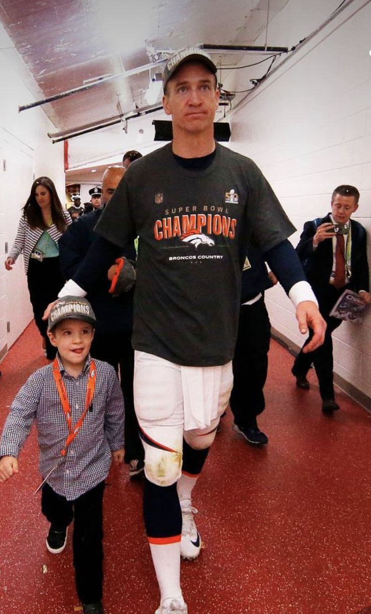 Magic Clement - A Sick Little Boy Sent Peyton Manning a... | Facebook