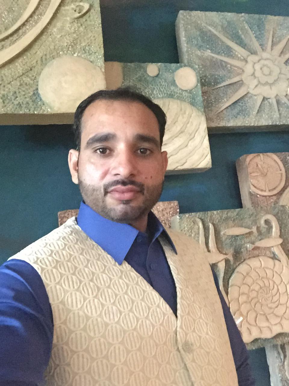 Inaya's fabrics wholesaler