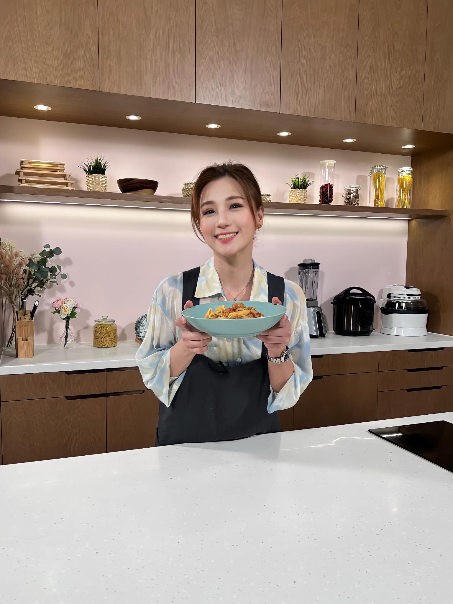 林燕玲 Ruby Lam - 小飛俠 - 多謝頭條日報邀請我去咁靚嘅「有營廚房 」。入廚呢幾年最大感受係，有愛💖 就會煮得好。用心去煮👶🏻 食 ...