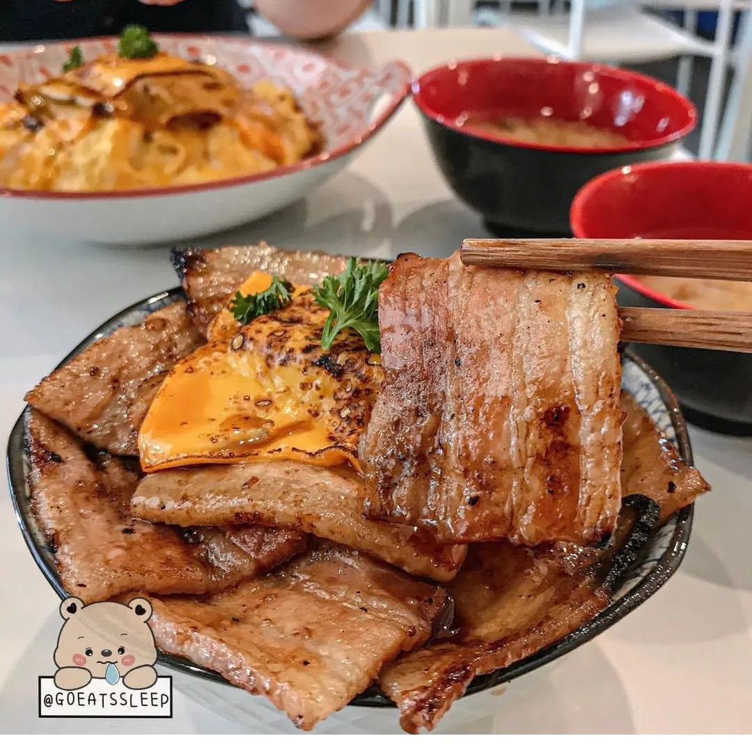Senban 千万 Butadon - เซ็นบัน หมูย่างเตาถ่าน | Bangkok