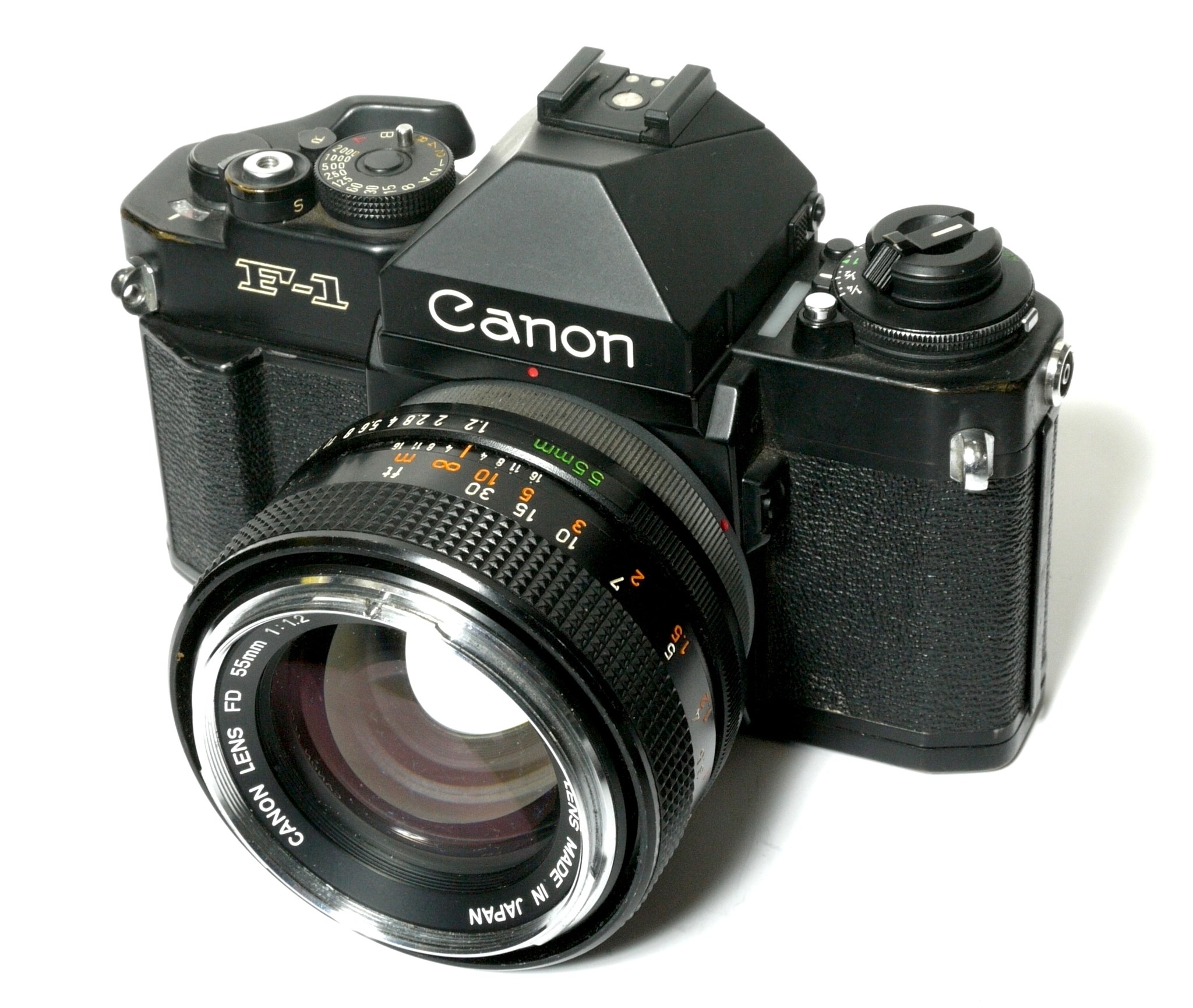 Is canon f-1n serial number 500766 from august 1976?