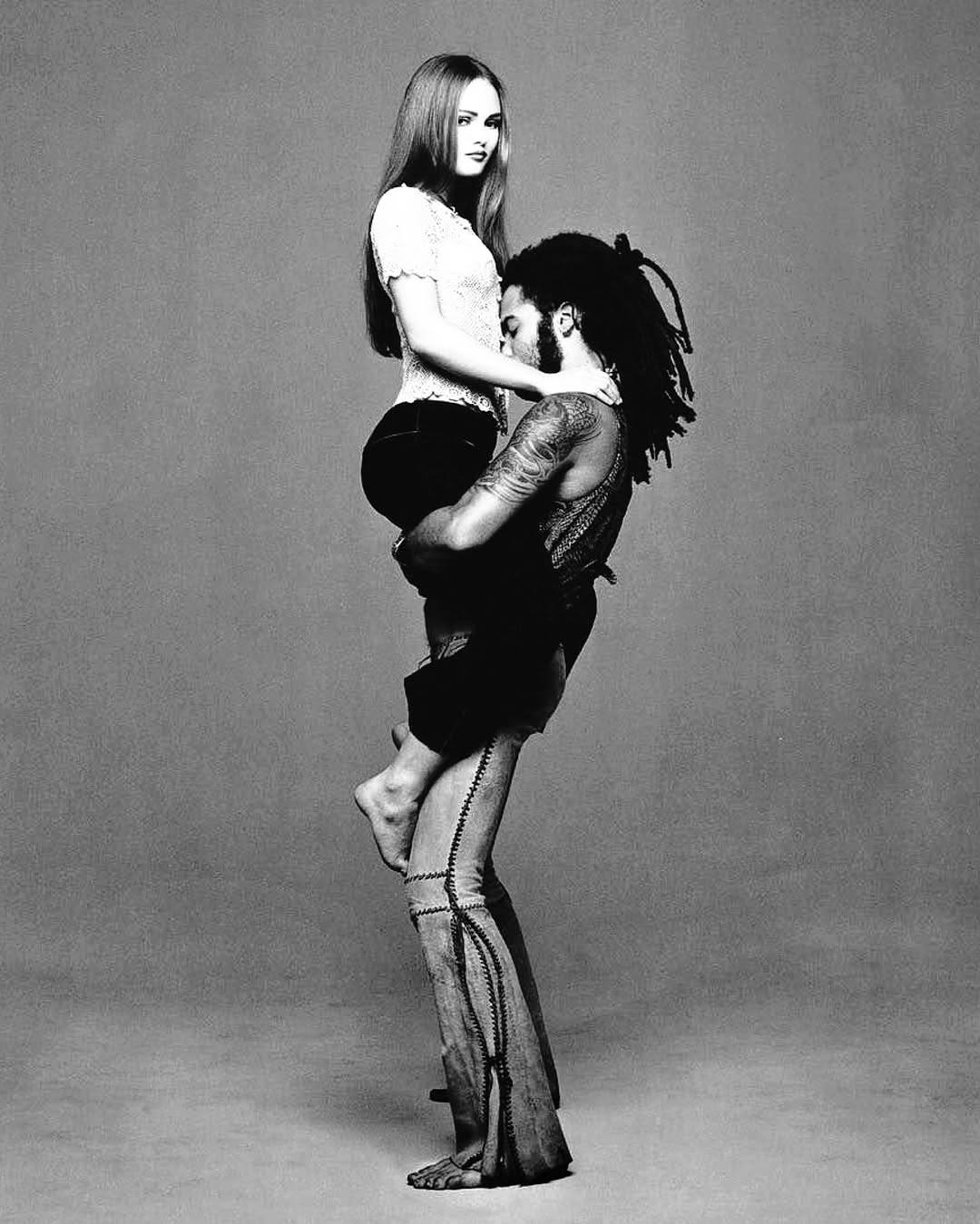 Lenny Kravitz and Vanessa Paradis define 90s rock and french elegance