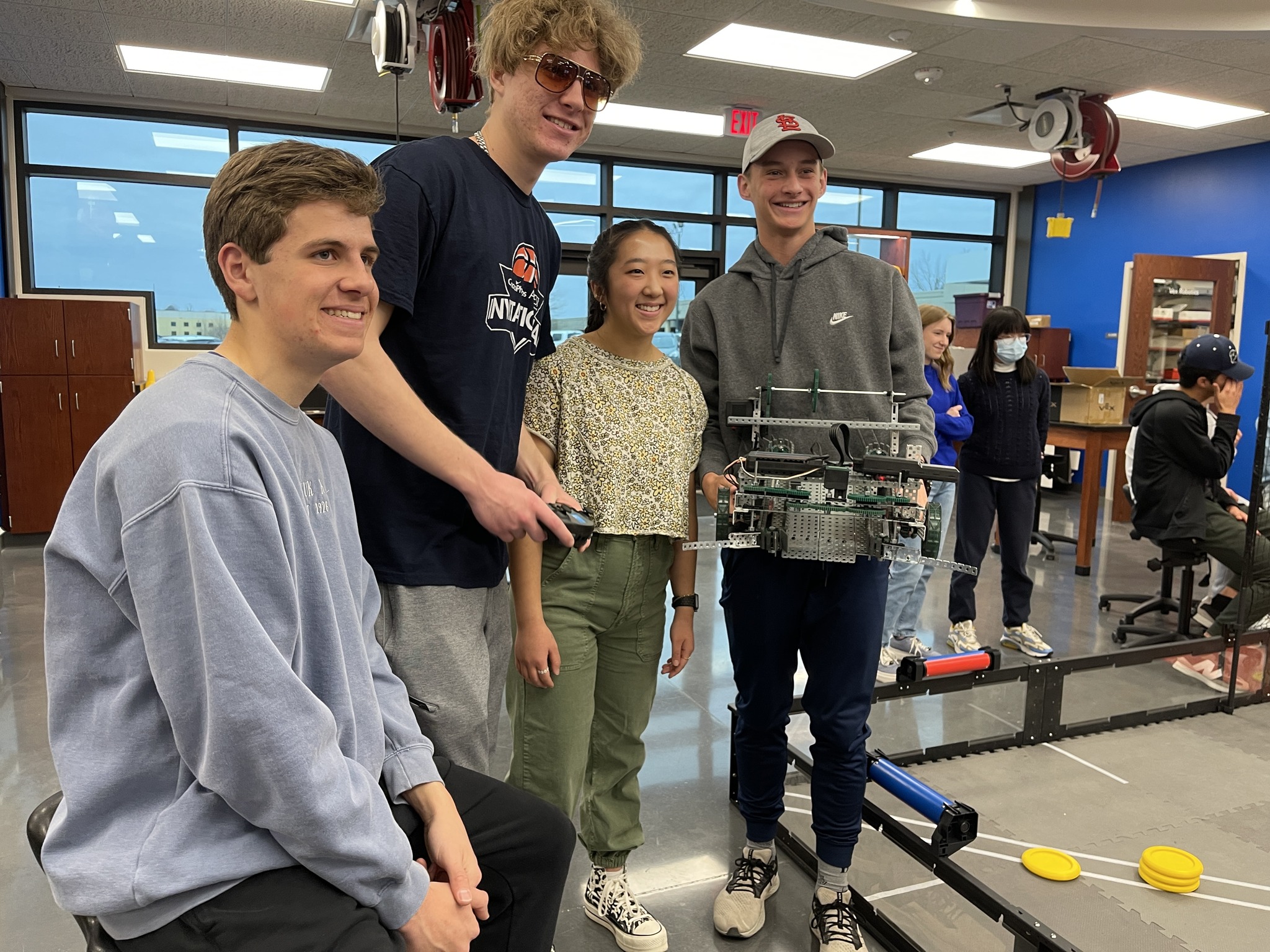 🤝 Teamwork & Tech 🤖 STEM... - Meridian Technology Center