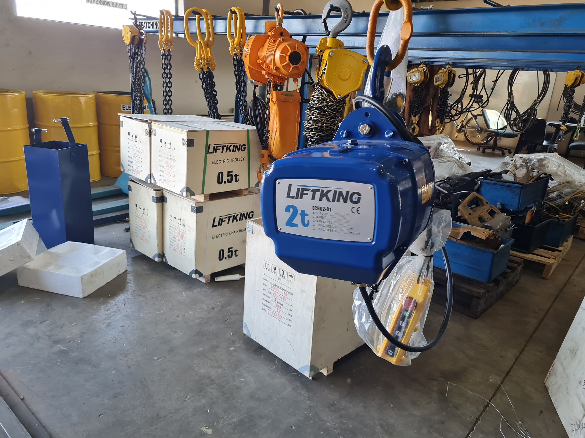 Econoflex - New Hoist units ready for delivery