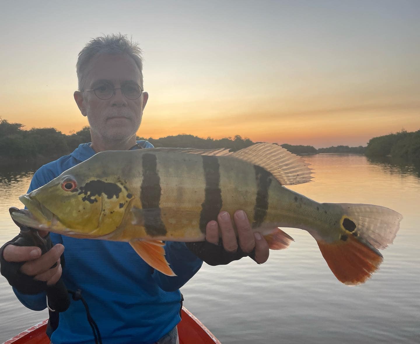 Un pescador de Francia 🇫🇷... - Edward Rengifo Fishing Tours