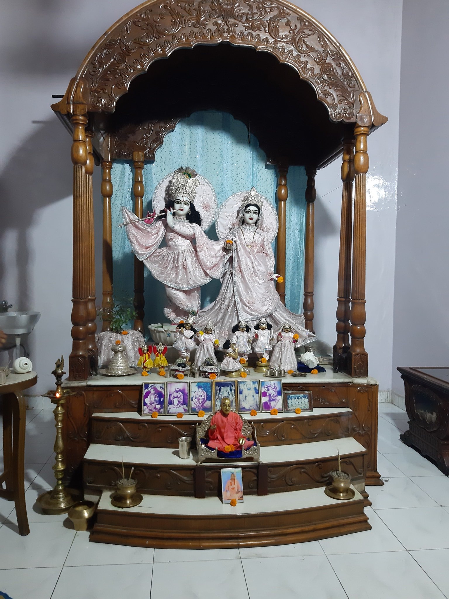 Sri Sri Radha Ras Bihari,... - Iskcon Youth Forum Raipur