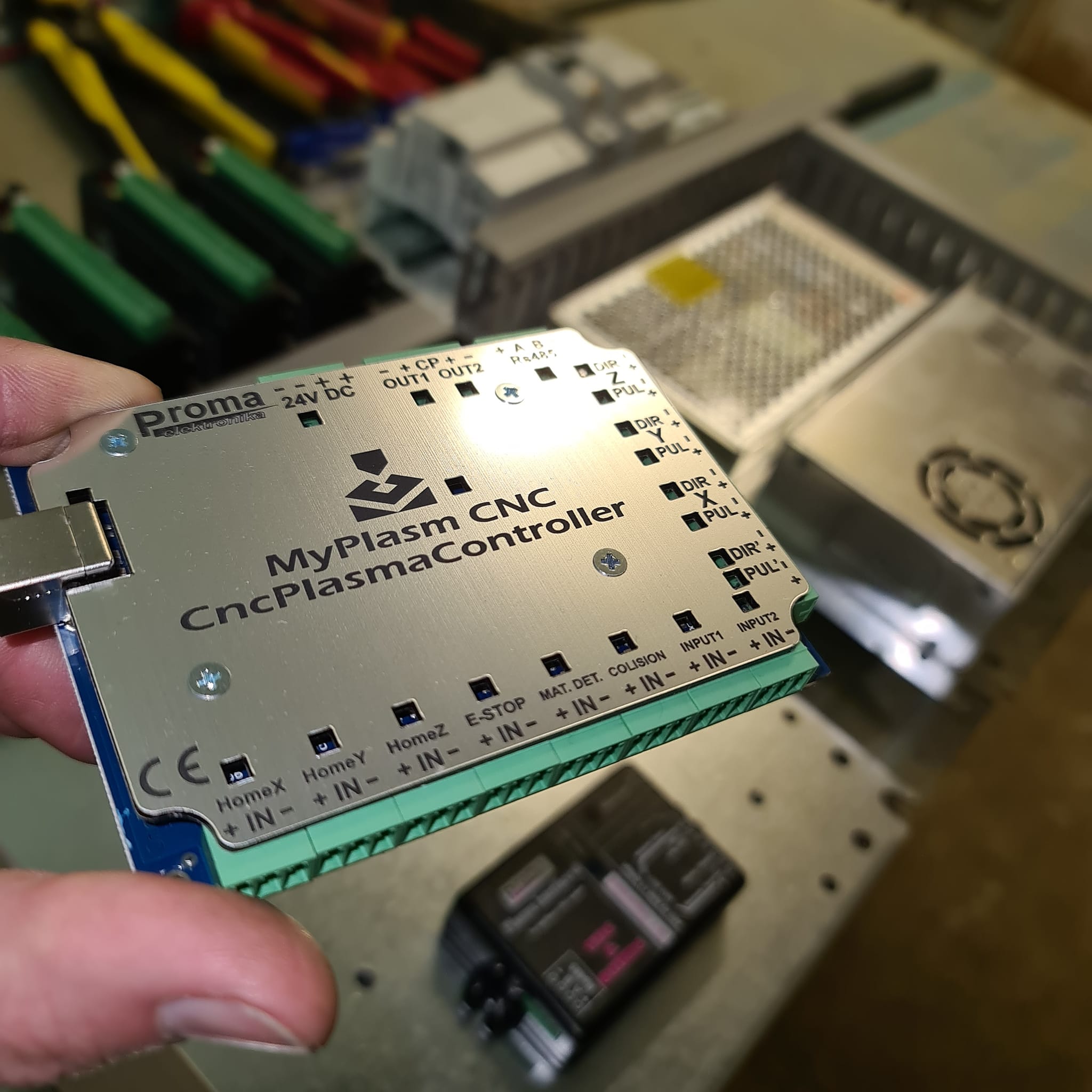 Can MyPlasm CNC use two limit switches per axis?