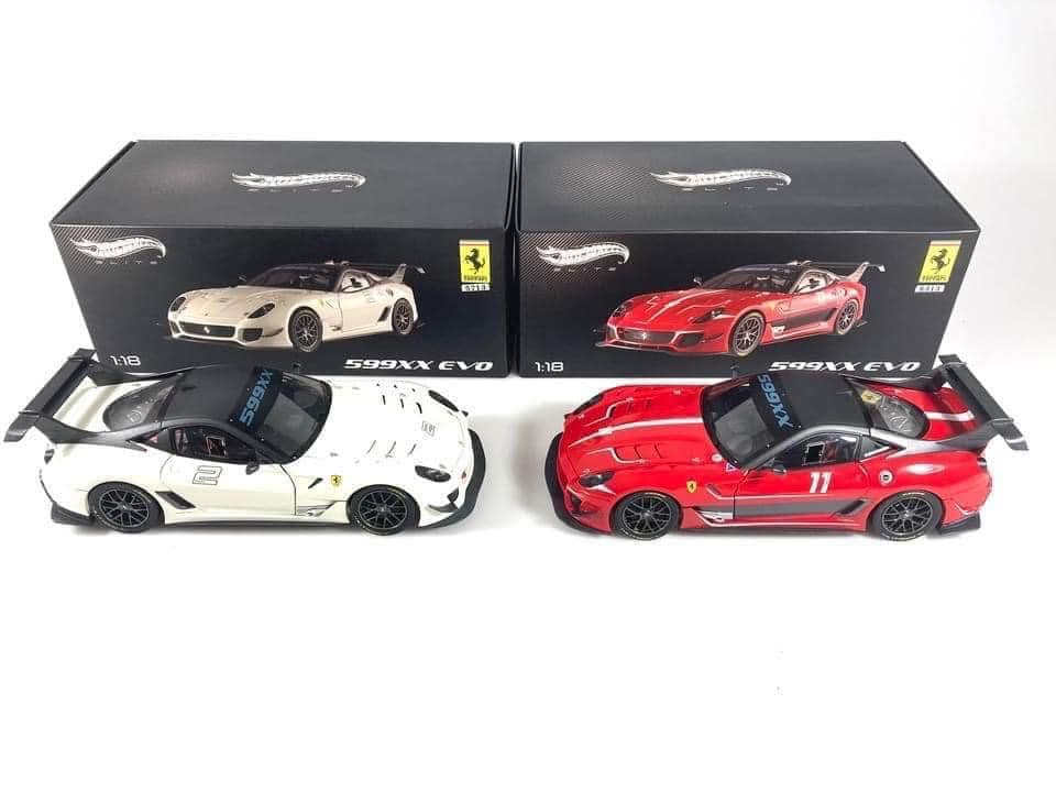 Ferrari 599 GTO 1/18 scale model from Hotwheels Elite