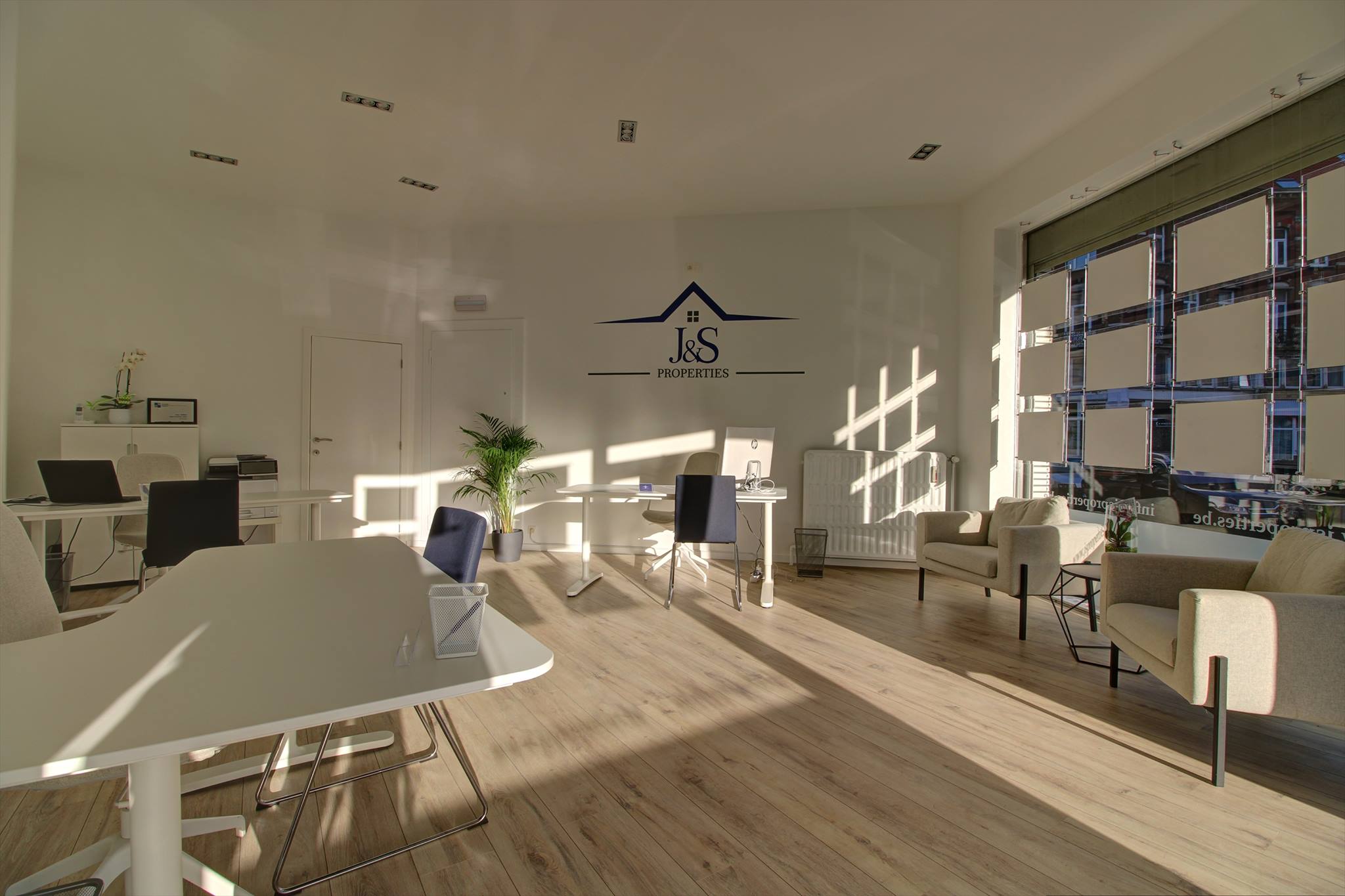 JS Properties | Brussels