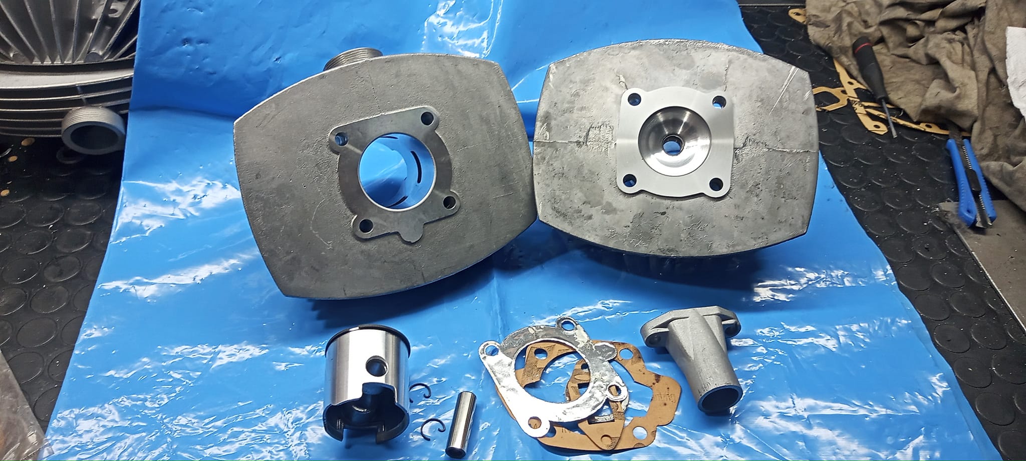 80cc 2-Stroke Motor Bike Engine Parts Kit – Bearing, Seal, Cover, CDI
