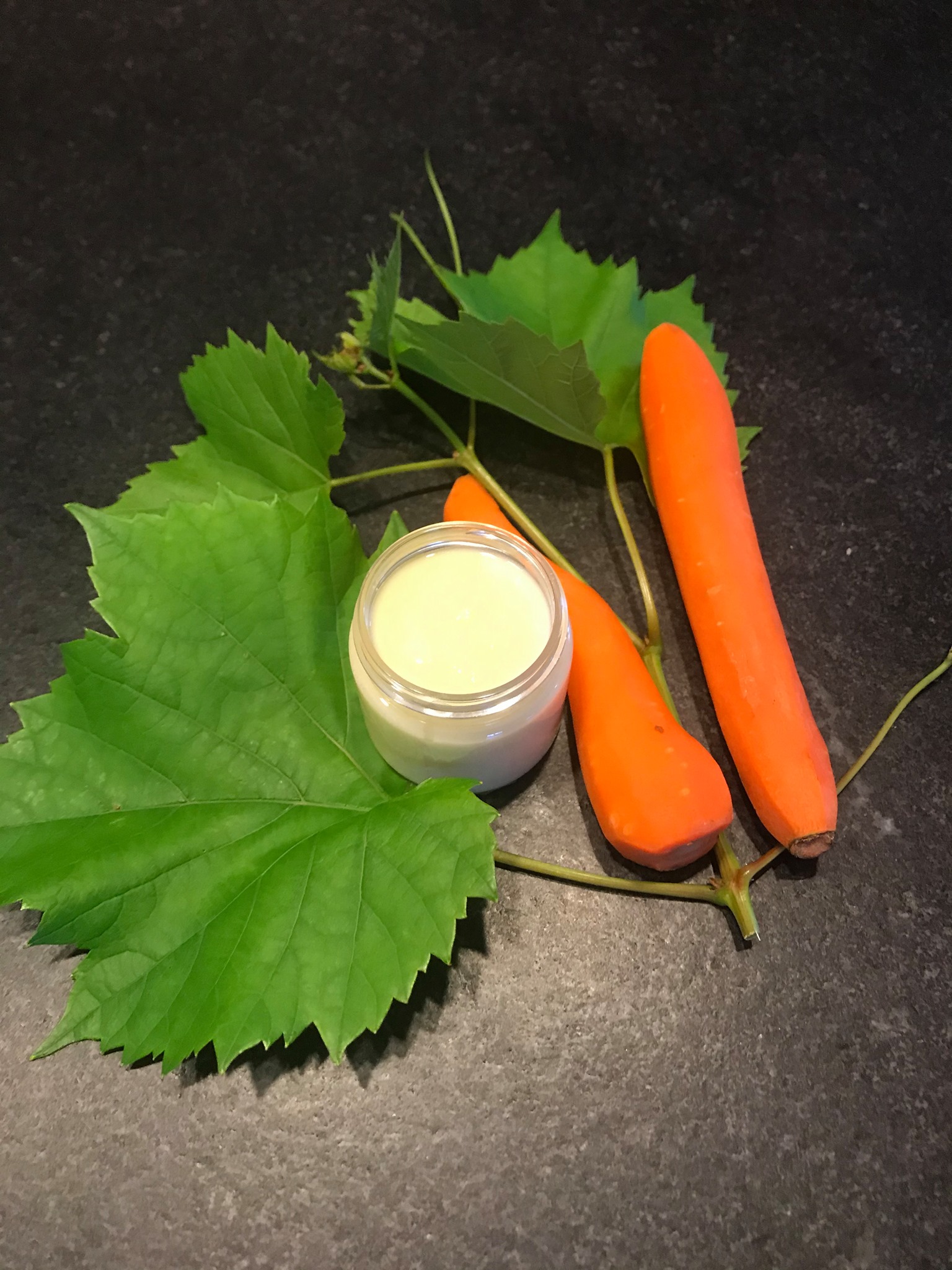 Soin éclaircissant Intensif Visage & Corps à La Vitamine C - Crèmes Advanced Clinicals/Medix5.5, Neuves