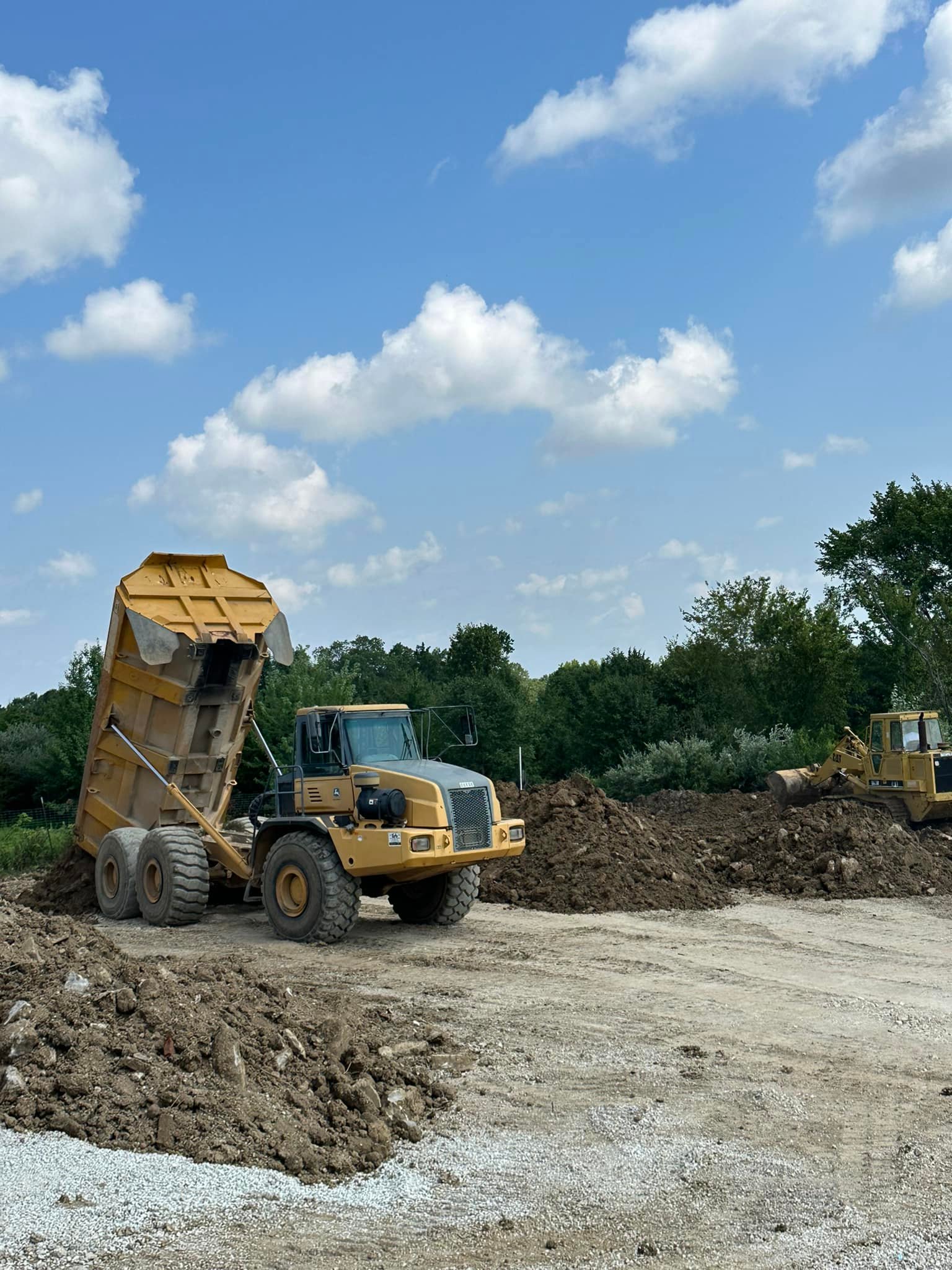 Big or small we do it all!... - Iron Ranch Earthworks