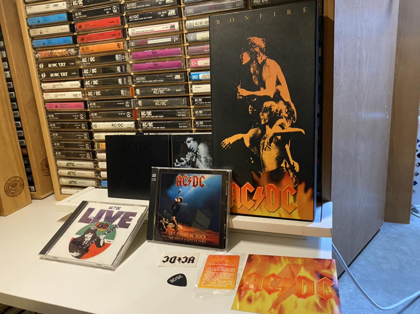 my 1997 review of AC/DC