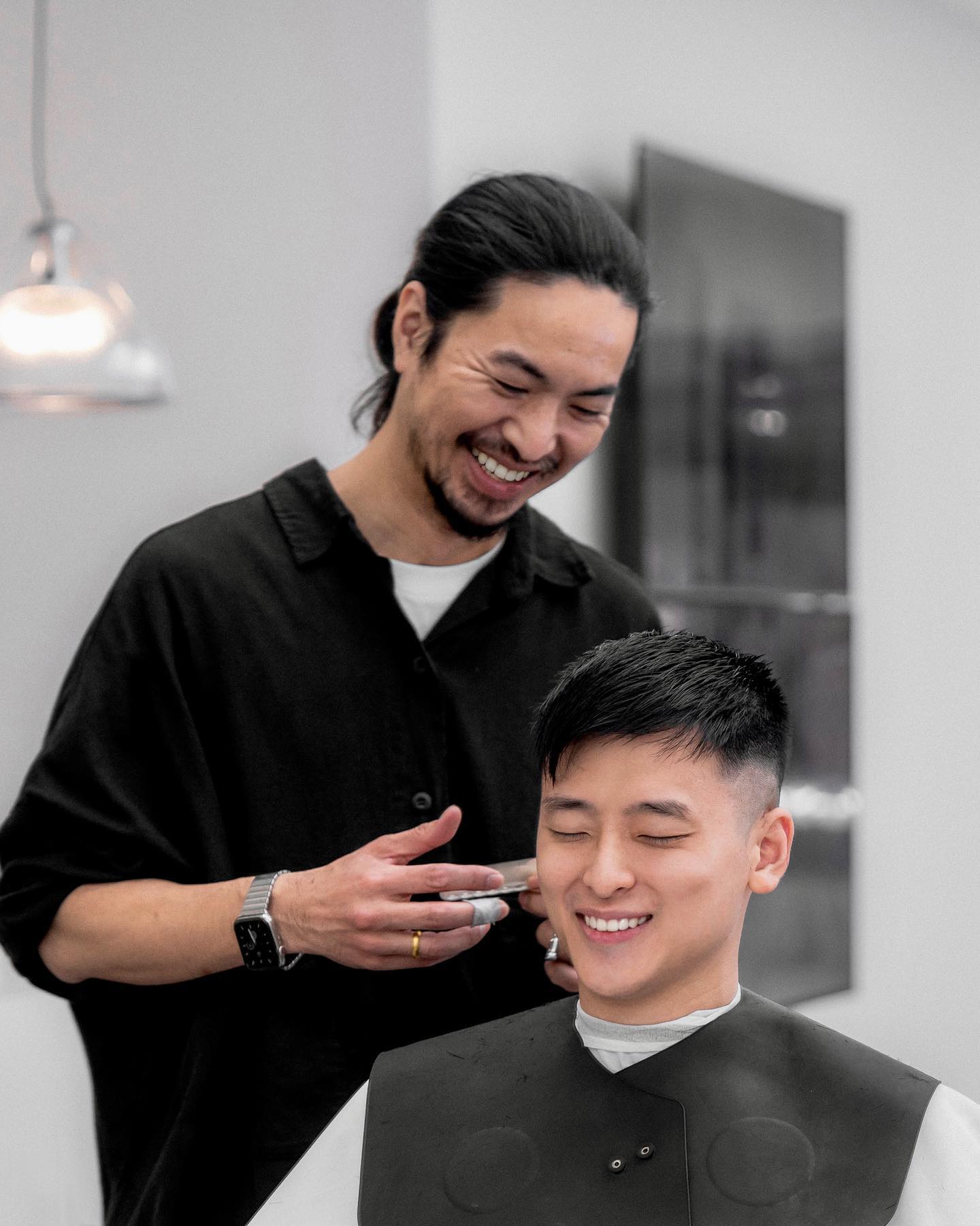 Sculptor - 大家會跟你的髮型設計師當朋友嗎？ @sculptorbarber 髮藝總監張任宏 IHong 老師，幾年前開始就經常來 ...