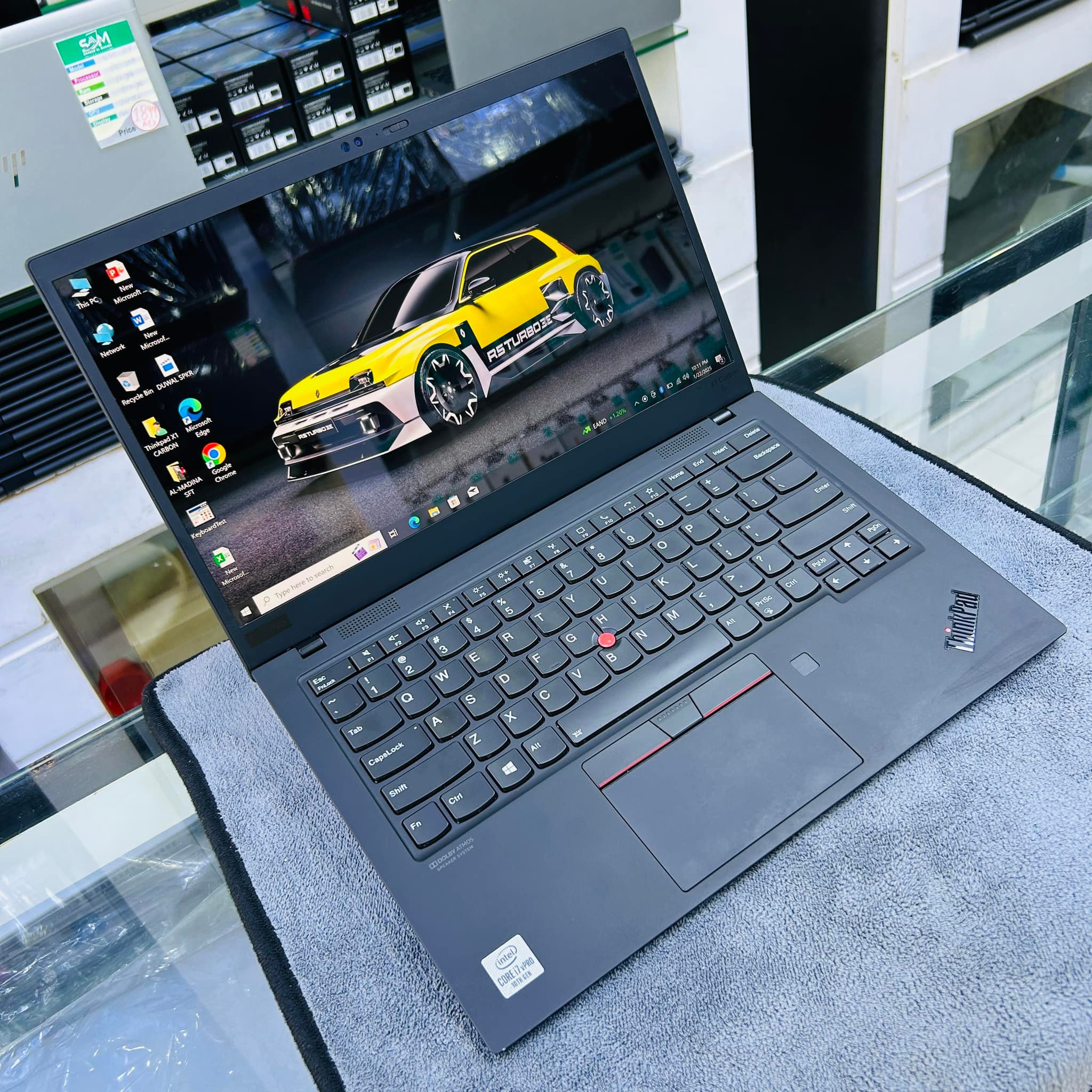 ? Lenovo ThinkPad X1 Carbon - Premium Business Ultrabook 