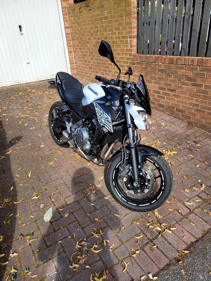 Kawasaki z 750 2012. 0697019471 asaRe O あミい M ិ RK 05LZ 50Z